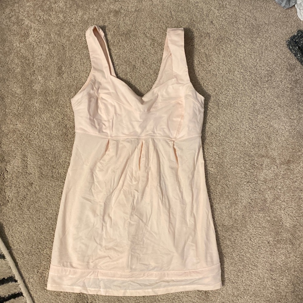 Lululemon tank top